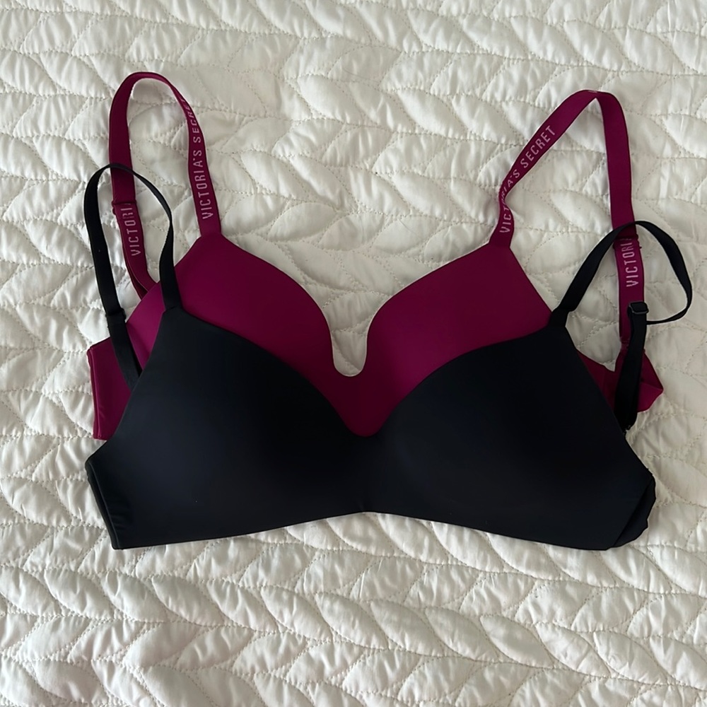 Victoria’s Secret Wireless Bras 32DD
